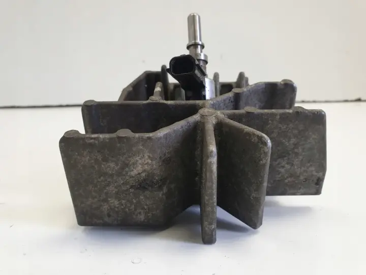 Renault Clio III 1.5 DCI WTRYSKIWACZ DPF łapa