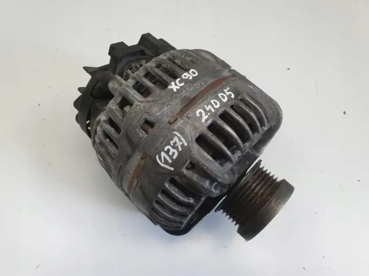 Volvo XC90 2.4 D5 ALTERNATOR 30667787