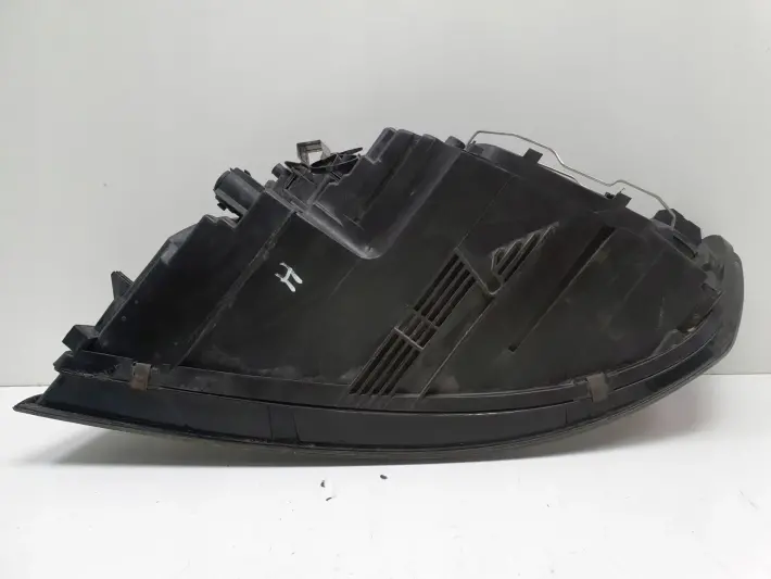 Volvo S40 II V50 LIFT XENON PRZEDNIA LAMPA PRAWA prawy przód 31265699