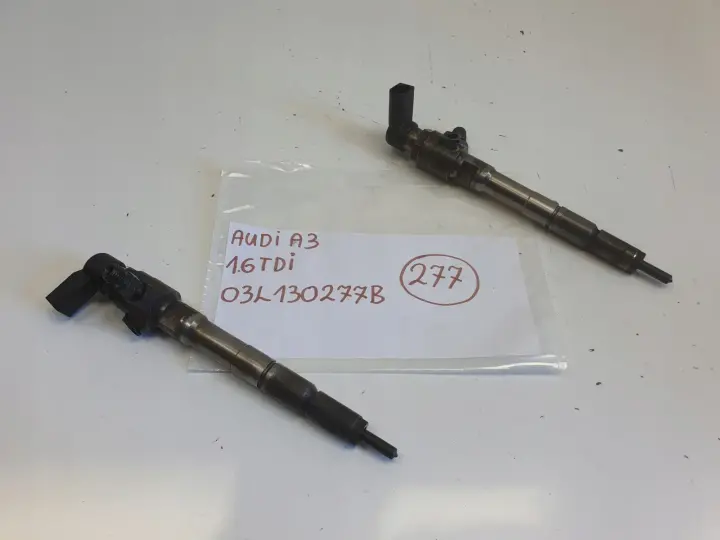 Audi A3 II 8P 1.6 TDI WTRYSKIWACZ wtrysk 03L130277B
