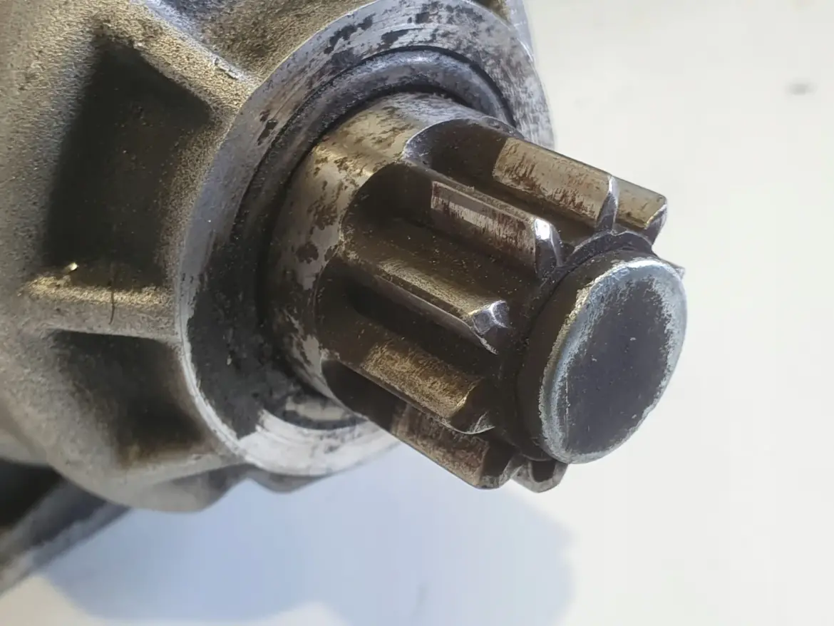 VW Golf V 1.9 TDI ROZRUSZNIK bosch