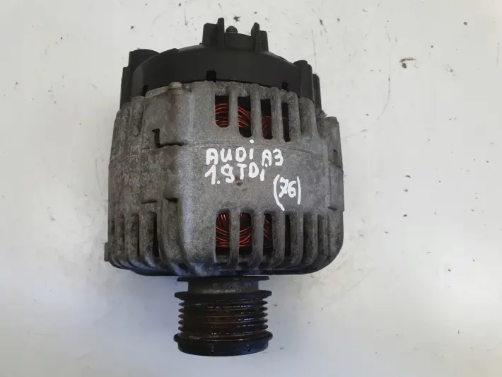 Audi A3 II 8P 1.9 TDI ALTERNATOR 06F903023C valeo