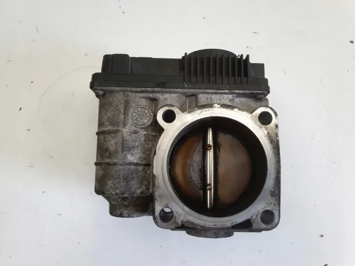Nissan Primera P12 2.0 16V PRZEPUSTNICA SERA576-01