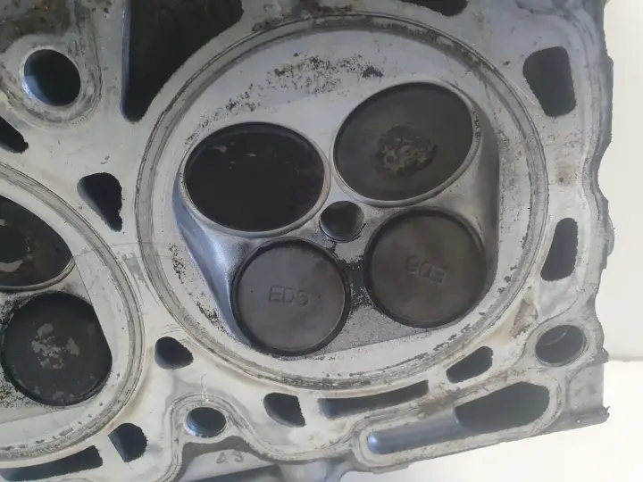 Subaru Legacy IV 2.0 B EJ204 PRAWA GŁOWICA CYLINDRÓW D20 zmienna faza