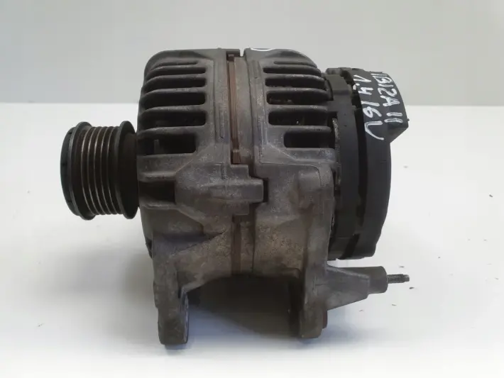 Seat Ibiza II lift 1.4 16V ALTERNATOR Bosch 038903023K 70A