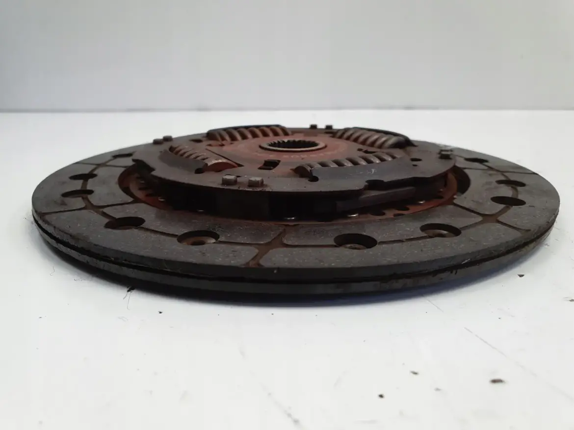 VW Golf VI 1.4 16V DOCISK TARCZA sprzęgło 320033910