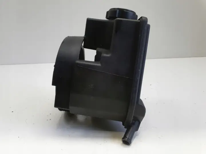 8aeb28cc6d744097257c76198f909ef3