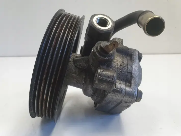 Mazda 3 BK 1.6 16V POMPA WSPOMAGANIA kyb