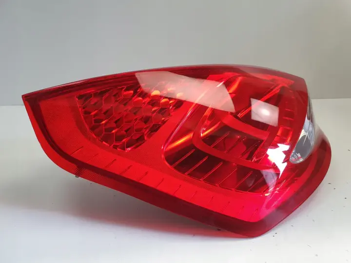 Ford Fiesta VII MK7 08-12r TYLNIA LAMPA LEWA LEWY TYŁ kierowcy 8A61-13405-A