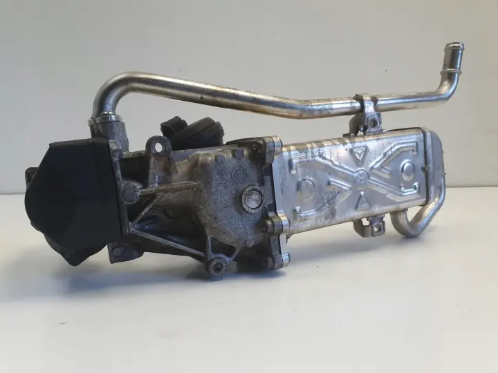 Seat Ibiza IV 1.6 TDI ZAWÓR EGR Chłodniczka spalin 03L131512CE