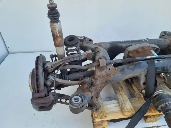 BMW E90 E92 M3 4.0 V8 420K TYLNY MOST SANKI TYLNE ZAWIESZENIE TARCZA ZACISK