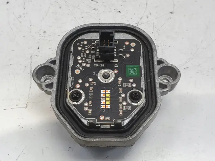 Volvo S90 V90 S60 V60 II PRZETWORNICA XENON KSENON MODUŁ LED B105151-B