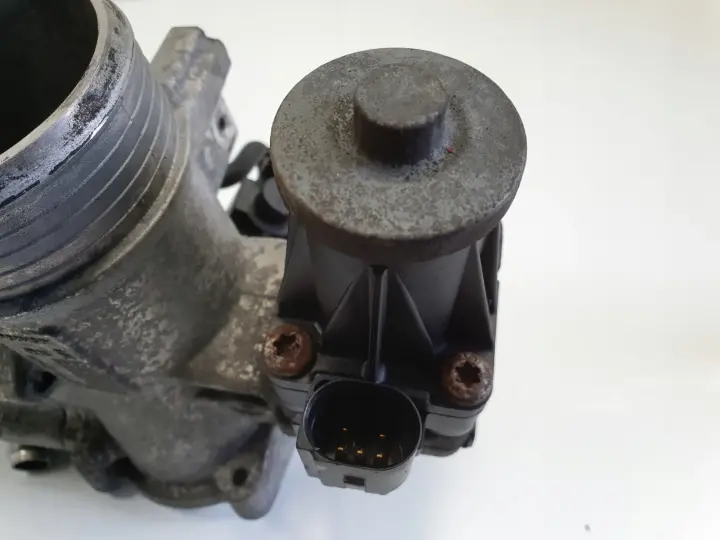 Volvo S80 II 2.0 D3 CHŁODNICA SPALIN EGR 30757742