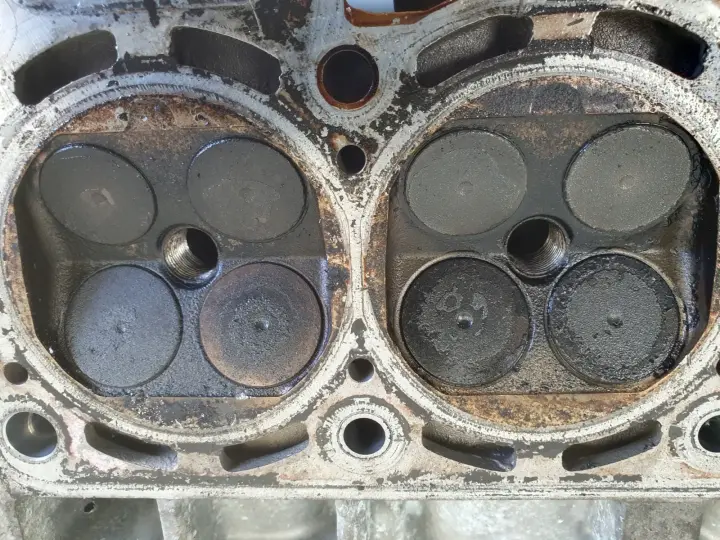 VW Polo IV 1.4 16V GŁOWICA CYLINDRÓW 036103373AM