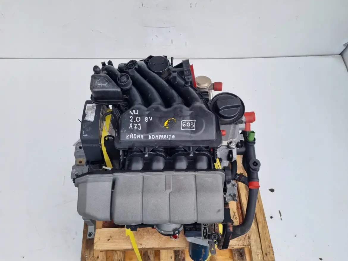 SILNIK KOMPLET VW Golf IV 2.0 8V 115KM ładny AZJ