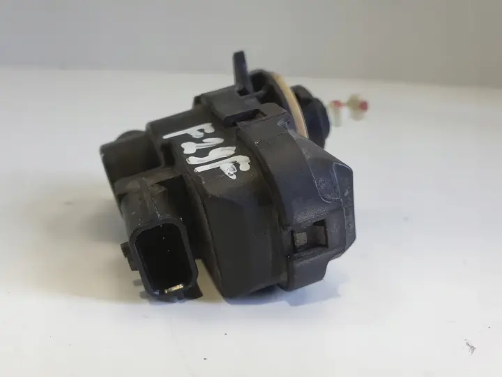 Renault Dacia SILNICZEK REGULACJI LAPY 260567357R