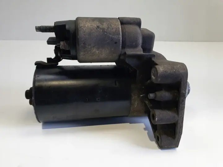 Mini Cooper R56 1.6 D ROZRUSZNIK bosch 0001138006 7802945