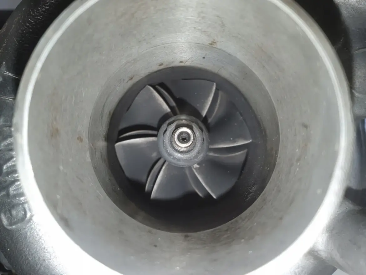 Audi A4 B5 1.9 TDI TURBOSPRĘŻARKA turbo 028145702C