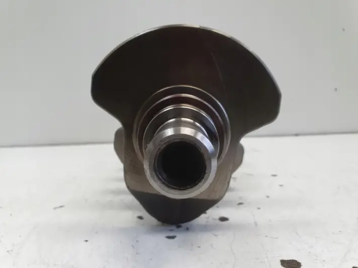 Opel Corsa D 1.3 CDTI WAŁ KORBOWY Z13DTJ