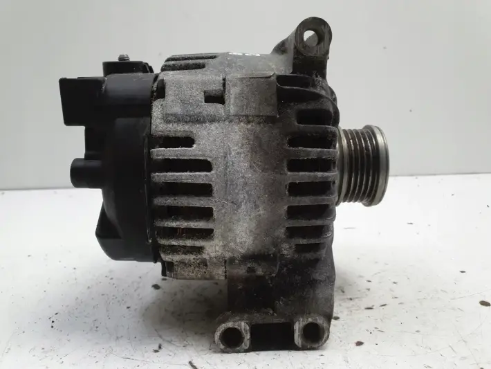 Mercedes W169 2.0 CDI ALTERNATOR valeo A6401540502 150A