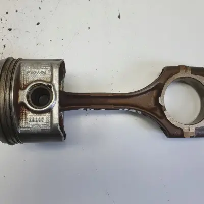 Toyota RAV4 II 2.0 VVTI TŁOK KORBOWÓD 1AZ