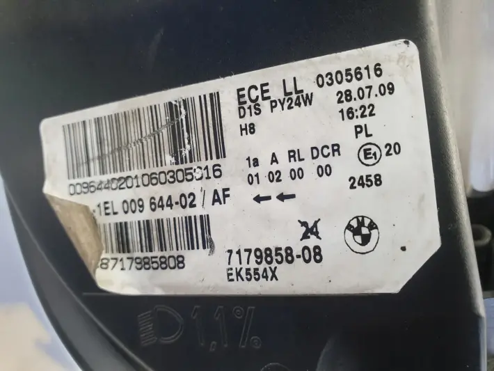 BMW X6 E71 PRZEDNIA LAMPA PRAWA przód 7179858