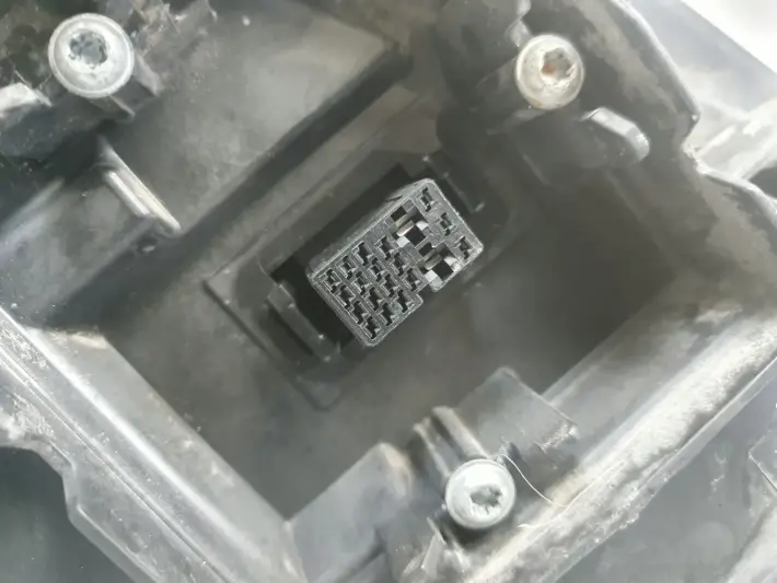 Volvo S80 II V70 III XC70 II LIFT PRZEDNIA LAMPA PRAWA PRAWY PRZÓD 31420014