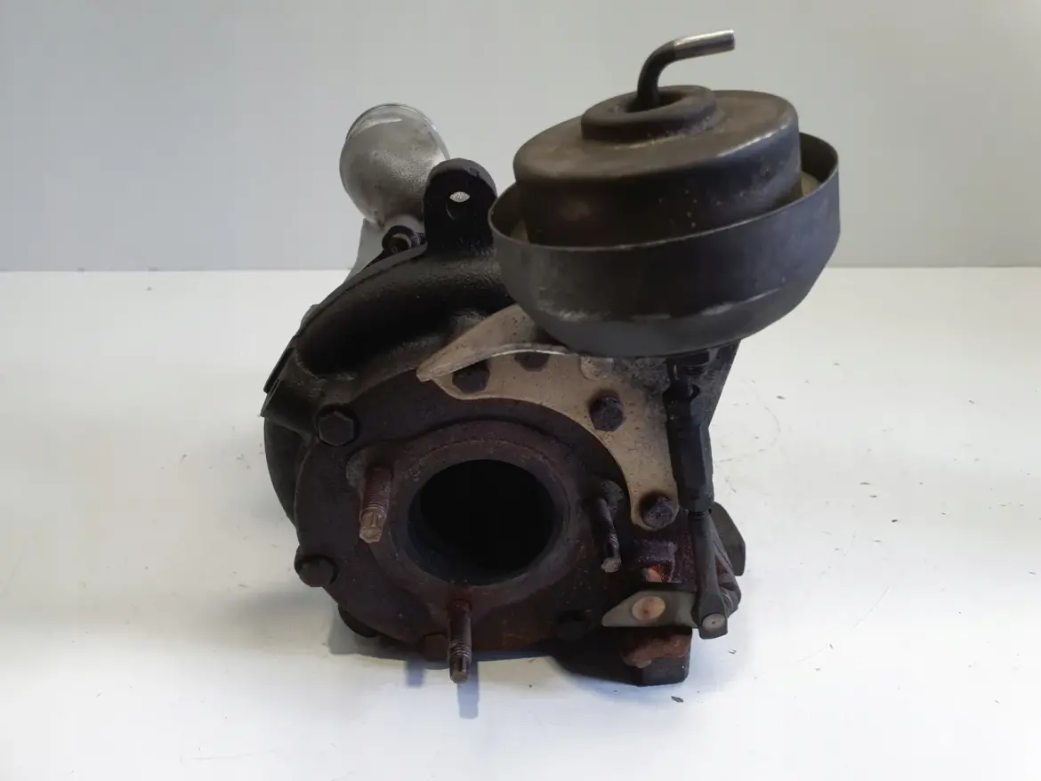 Lexus IS IS220 2.2 D-CAT TURBOSPRĘŻARKA 17201-26010