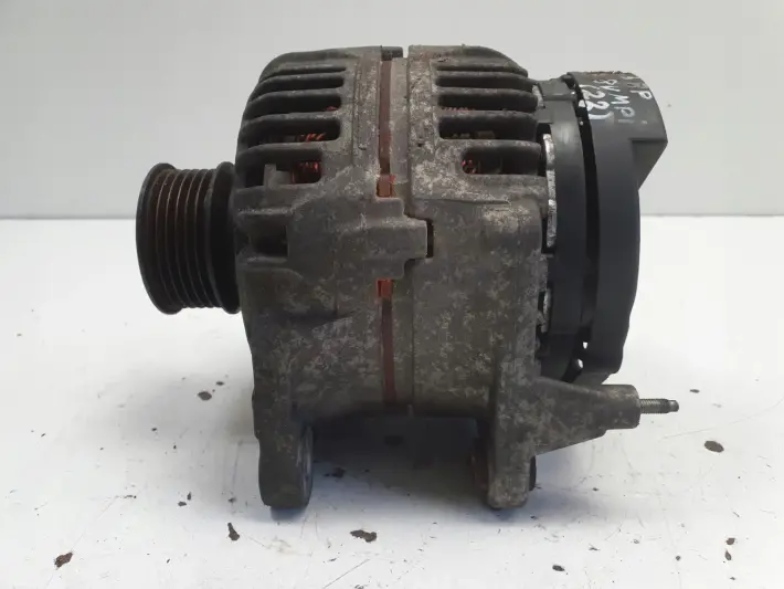 Audi A3 8L 1.6 8V ALTERNATOR bosch 028903028C 70A