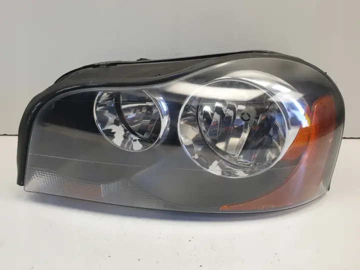 Volvo XC90 PRZEDNIA LAMPA LEWA lewy przód 30744009