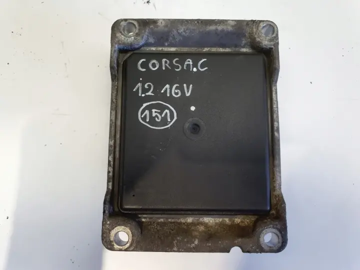 Opel Corsa C 1.2 16V STEROWNIK SILNIKA komputer 0261208253 SS