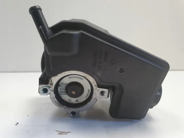 Peugeot 206 1.4 i POMPA WSPOMAGANIA 9632252880