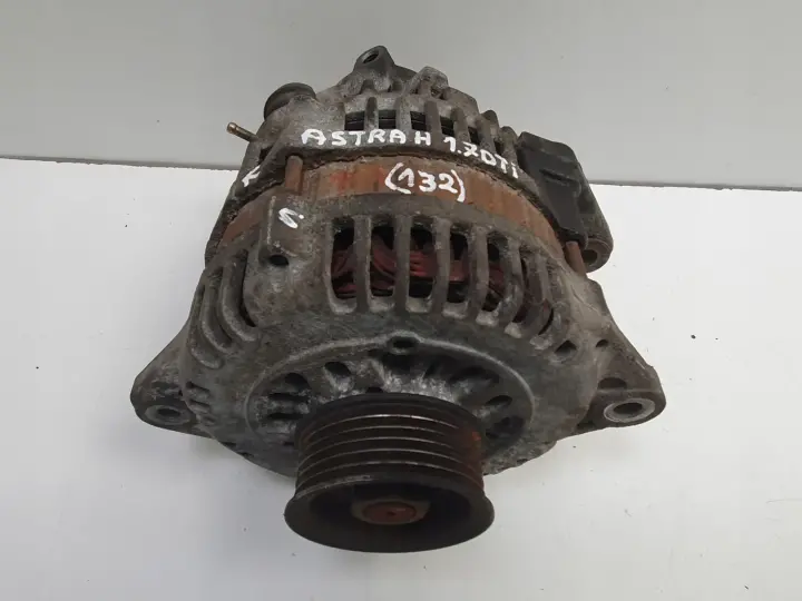 Opel Astra III H 1.7 CDTI ALTERNATOR pompa vacum