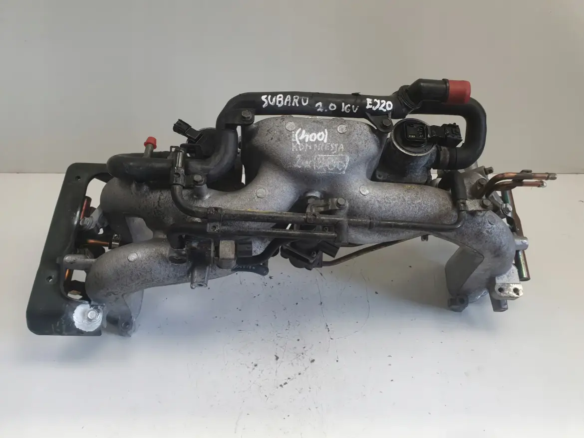 Subaru Impreza Legacy 2.0 i KOLEKTOR SSĄCY Dolotowy Zawór egr KPL