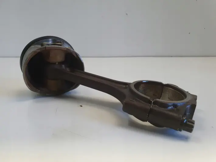 Volvo S60 I V70 II 2.0 T TŁOK korbowód B5204T5 180KM