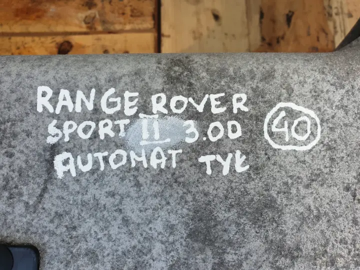 Range Rover Sport II L494 3.0 D TYLNE SANKI TYŁ