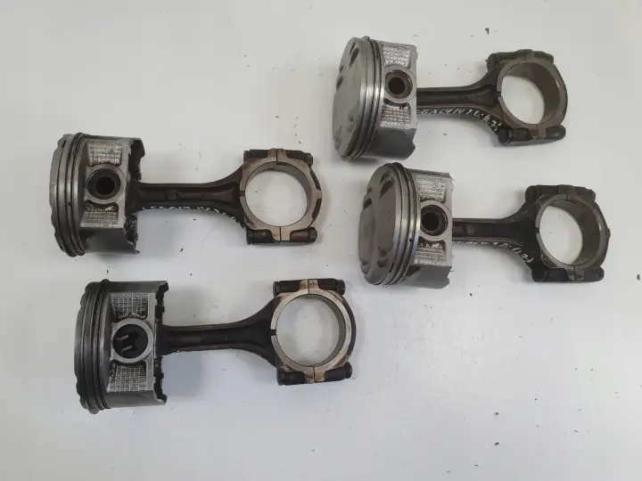 Subaru Legacy IV 2.0 B TŁOK KORBOWÓD