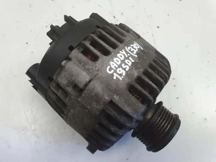 VW Caddy III 2.0 SDI ALTERNATOR valeo 06F903023C 140A