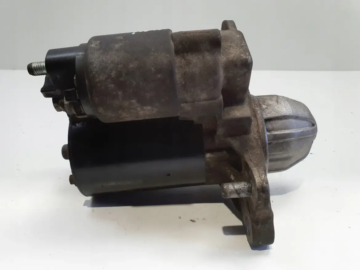 Mini One R50 R53 1.6 16V ROZRUSZNIK bosch 0001106019