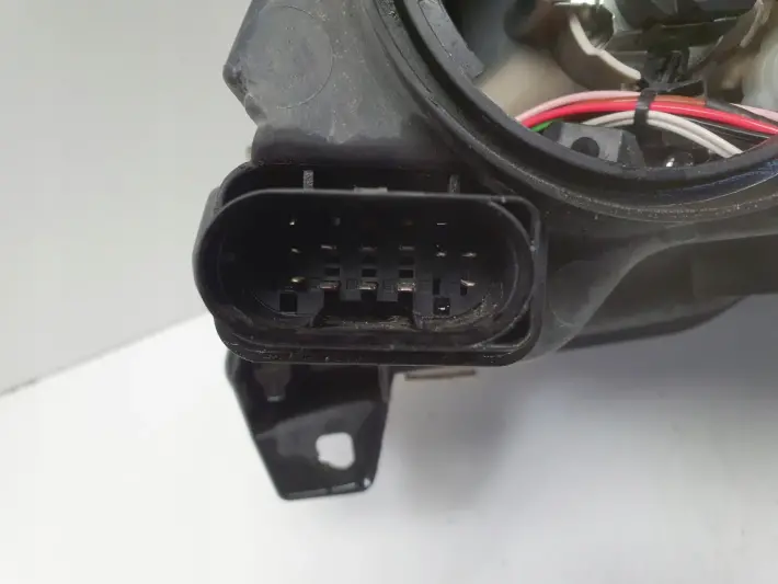 Mercedes Vito Viano W639 LIFT PRZEDNIA LAMPA PRAWA prawy przód A6398201961