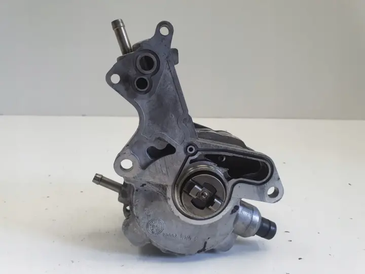 VW Passat B5 1.9 TDI POMPA VACUM wakum 038145209A