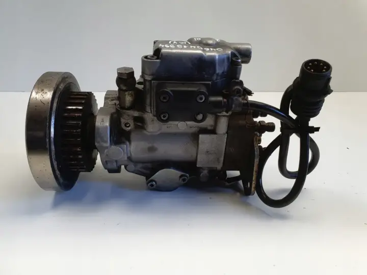 Audi A6 C4 2.5 TDI POMPA WTRYSKOWA paliwa 0460415994