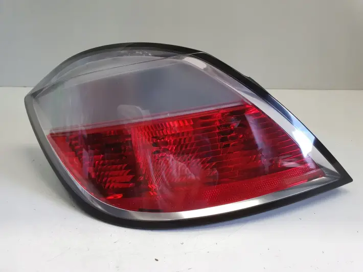 Opel Astra H III HB 5D 04-10r TYLNA LAMPA LEWA lewy tył 342691834