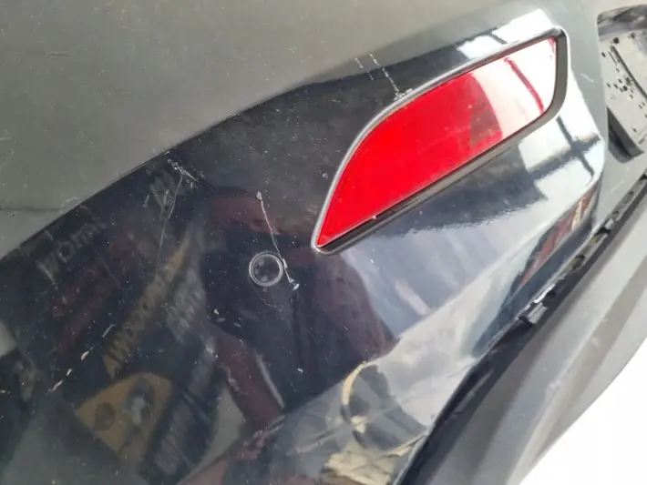 Volvo V40 II 12-16r TYLNY TYLNI ZDERZAK tył PDC 31283756