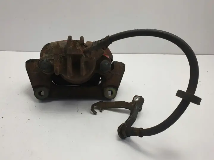 Volvo S80 2.8 T6 PRAWY PRZEDNI ZACISK HAMULCOWY