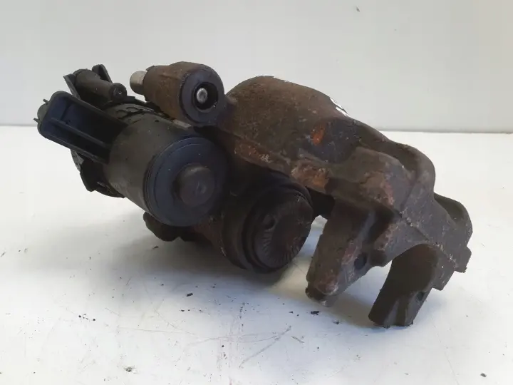 Volvo S90 V90 XC90 II TYLNY ZACISK HAMULCOWY prawy tył 31687555