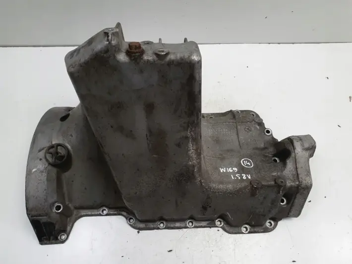 Mercedes W169 1.5 8V MISKA OLEJOWA oleju A2660140102