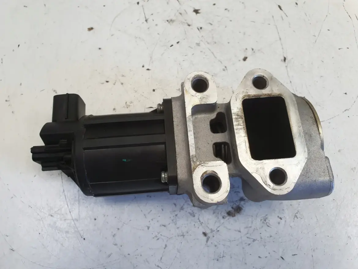 Opel Astra IV J 1.7 CDTI ZAWÓR EGR ED STEG174
