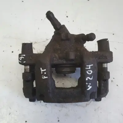 Mercedes W204 PRAWY TYLNY ZACISK HAMULCOWY tył PASAŻERA