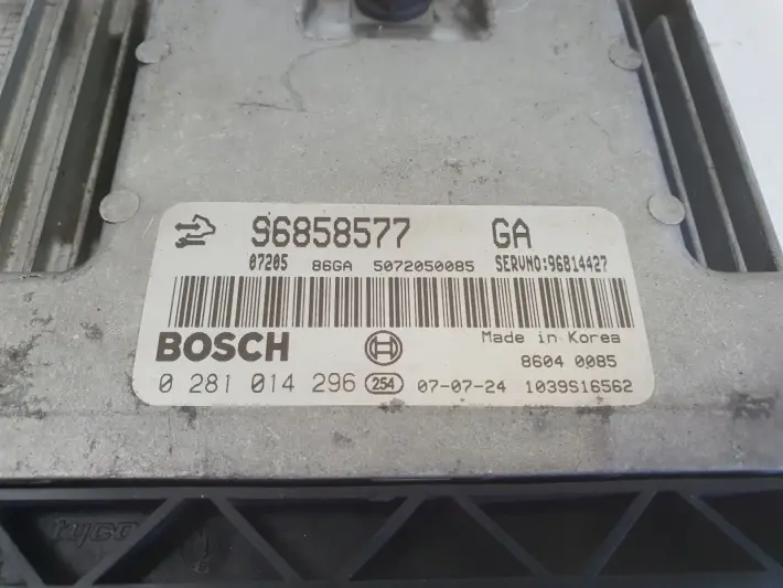 Opel Antara A 2.0 CDTI STEROWNIK SILNIKA komputer 96858577 0281014296